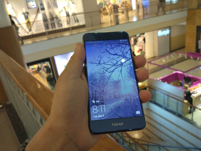 Huawei Honor 8 Body Design Picture from Front