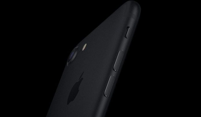 Refurbished Apple iPhone 7 with 16-EUR Coupon Code